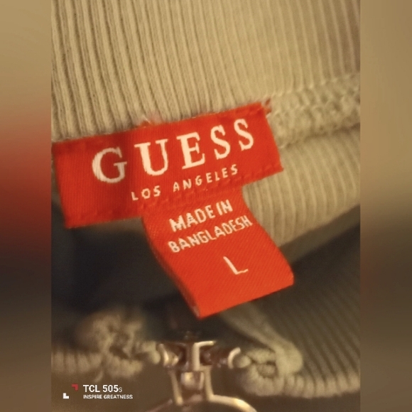 Guess Off The Shoulder Top - Picture 3 of 6